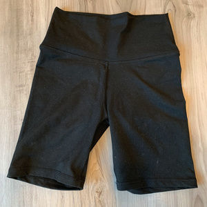 Aerie Move High Waisted Bike Short, size M
